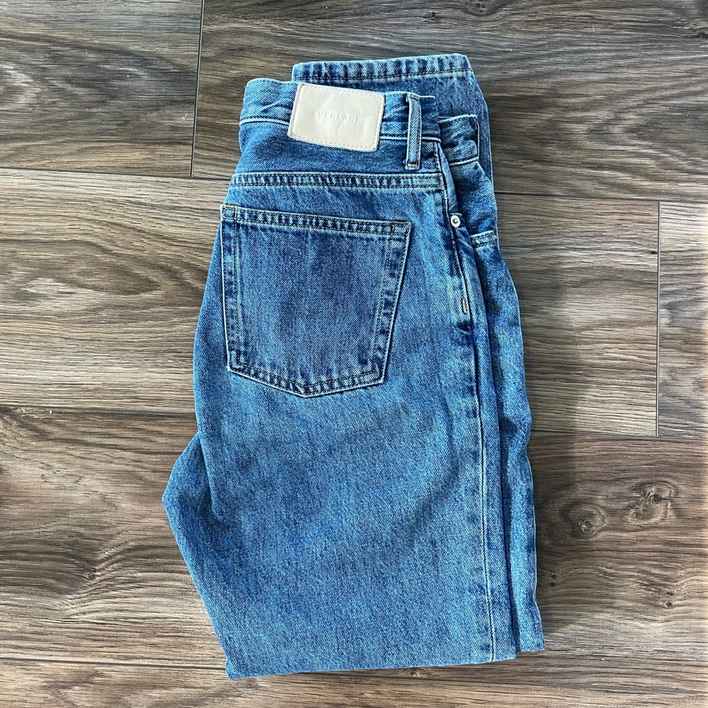 Everlane ’90s Cheeky® Jean ankle length sz 24 in medium wash (sold out!)